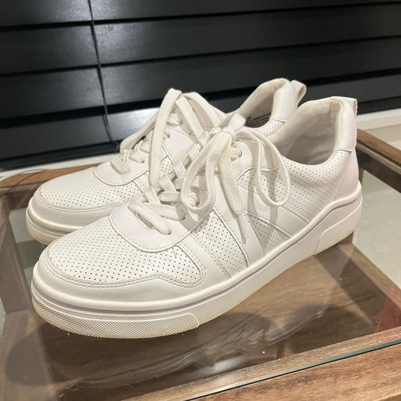 Womens white casual sneakers - Picture 3 of 6